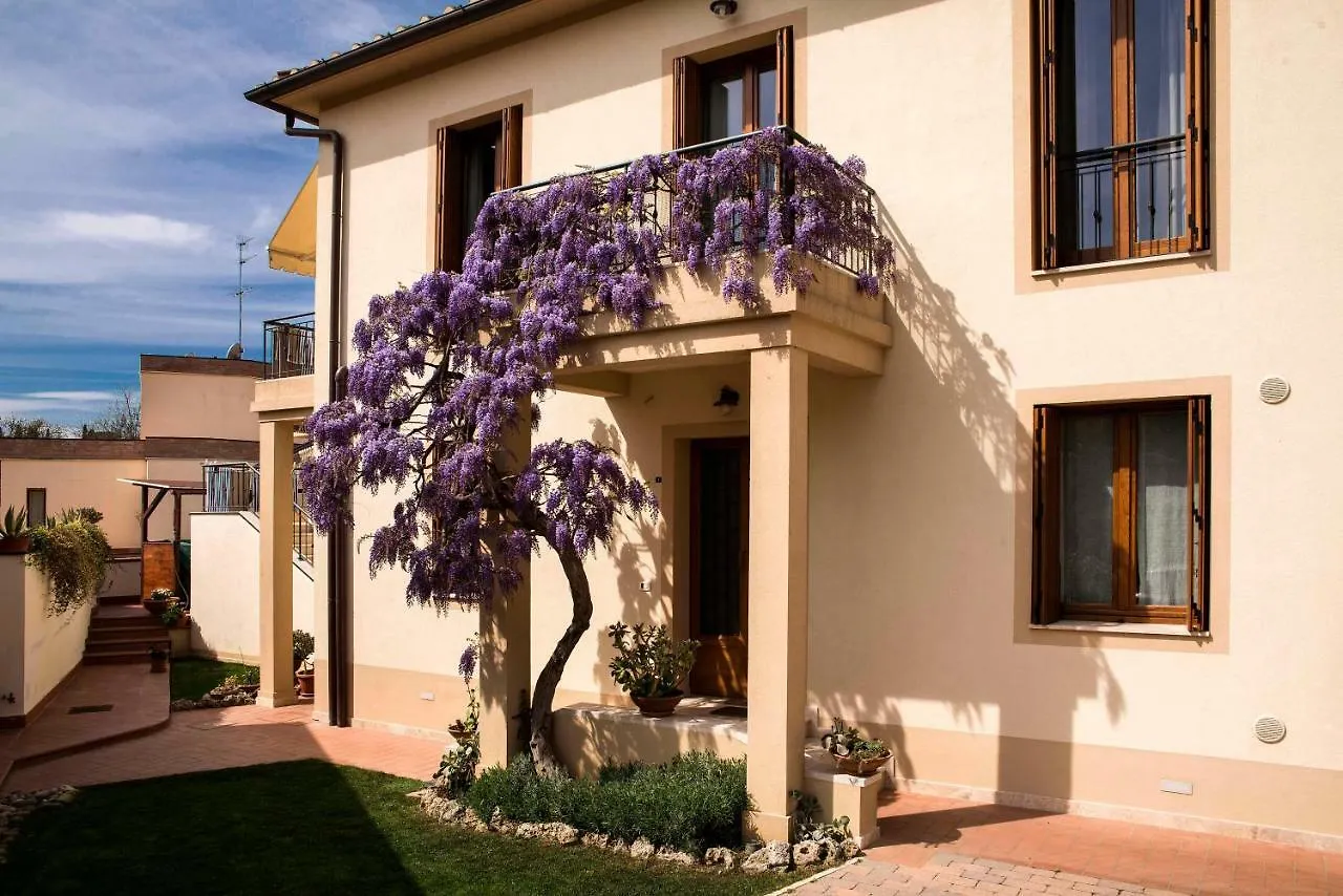 Casa Il Glicine A Due Passi Dal Centro Apartment Siena Italy